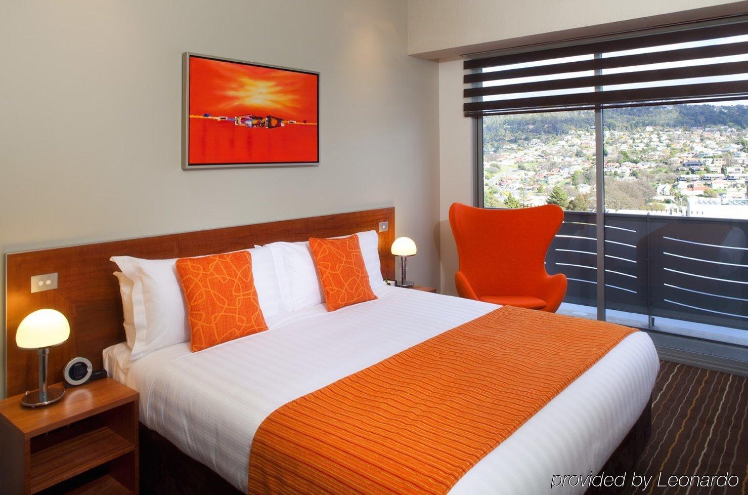Mantra Charles Hotel لونسيستون الغرفة الصورة